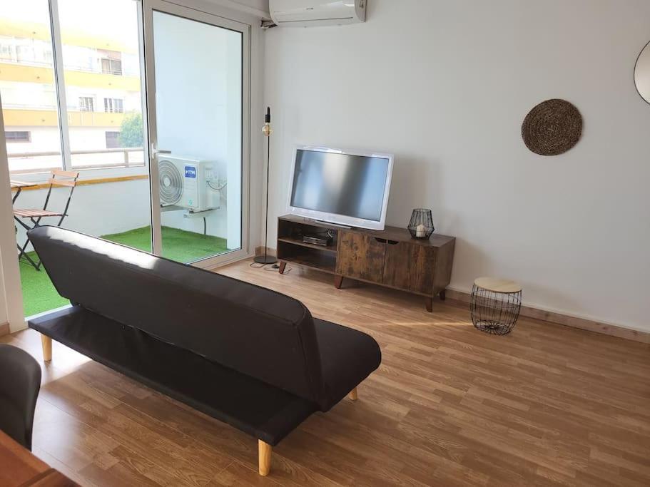 Superbe Apartement En Residence Avec Piscine Roses Bagian luar foto